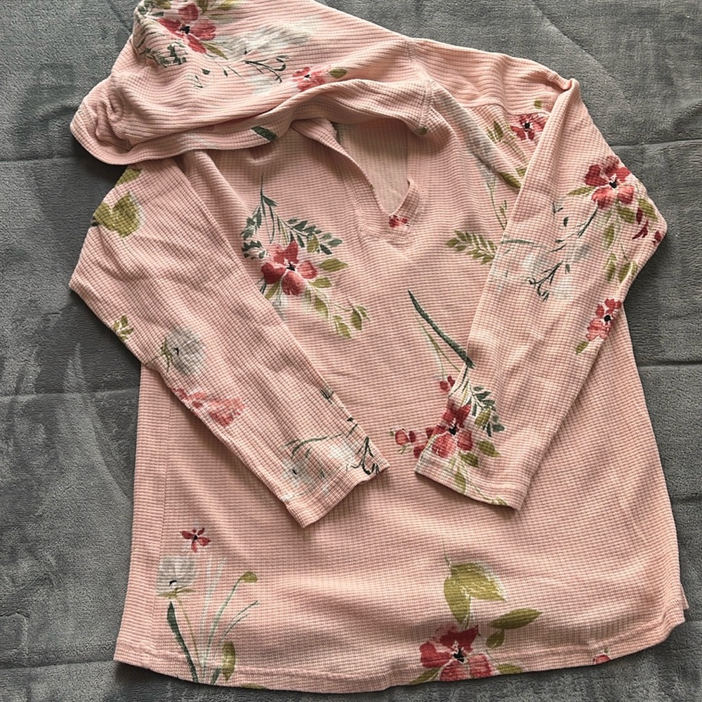 L V-neck Chaps hooded floral sweater
